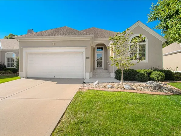615 W 131st Ter, Kansas City, MO 64145