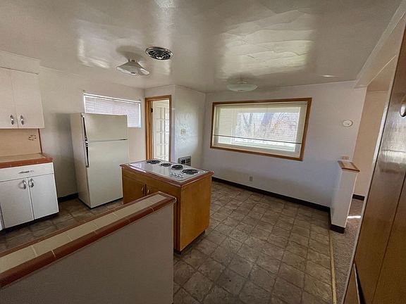 3rd image of 1824 River St #1/2