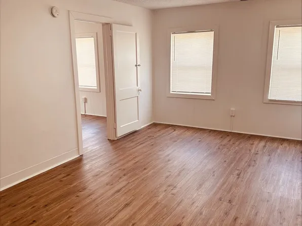 222 18th St APT C, Tuscaloosa, AL 35401