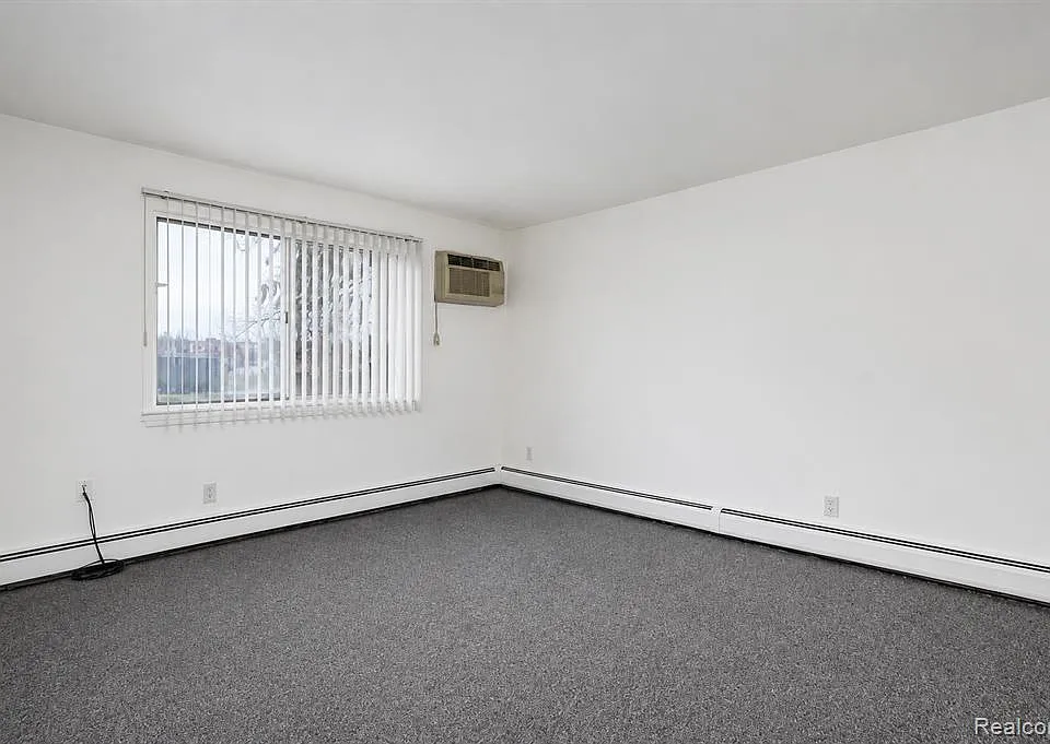 13337 W Nine Mile Rd