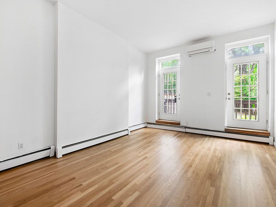 1st image of 231 Sackett St APT 1