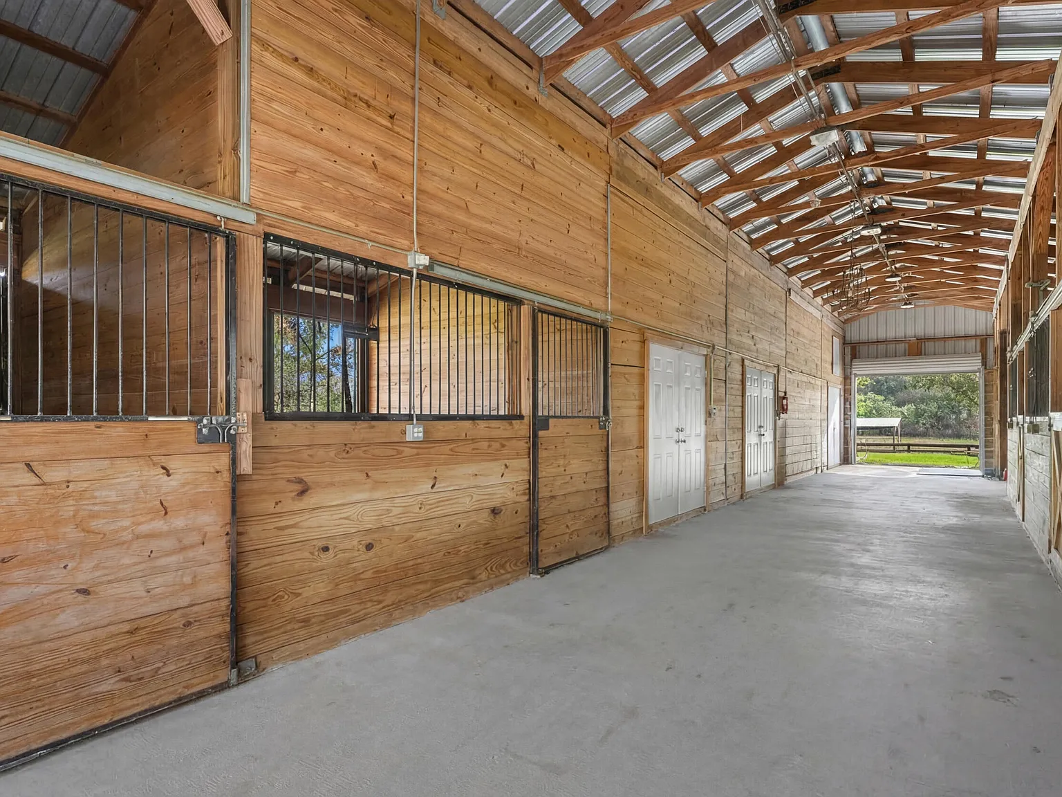 Studio, $4,000 — Photo 4