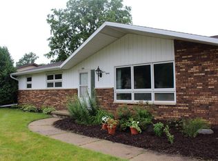 1280 Crossing Ridge Trl, Sun Prairie, WI 53590