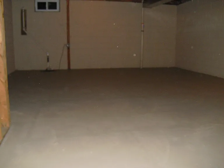 44 Dewitt Ln — Photo 27