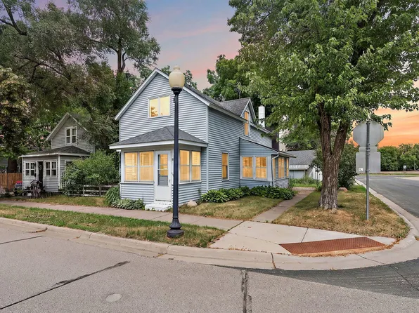 323 Tyler St, Hastings, MN 55033
