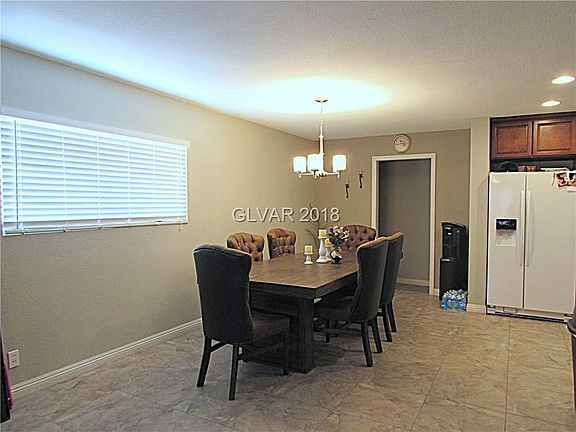 3rd image of 200 Upland Blvd