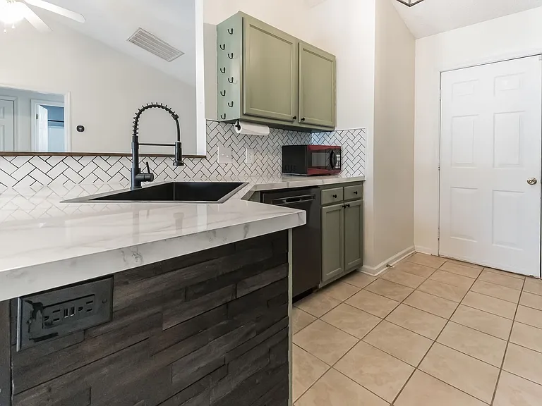 106 Waterfall Dr — Photo 9