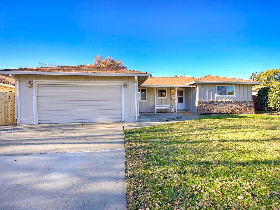 1st image of 10541 Malvasia Dr
