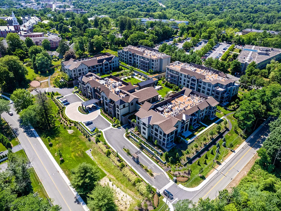 120 Old Post Rd #Penthouse E303