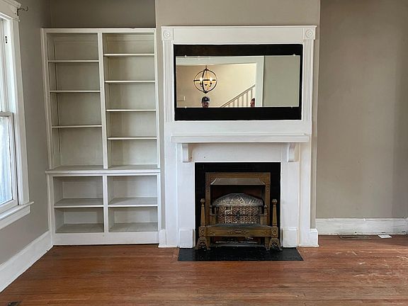4th image of 402 Wyoming St