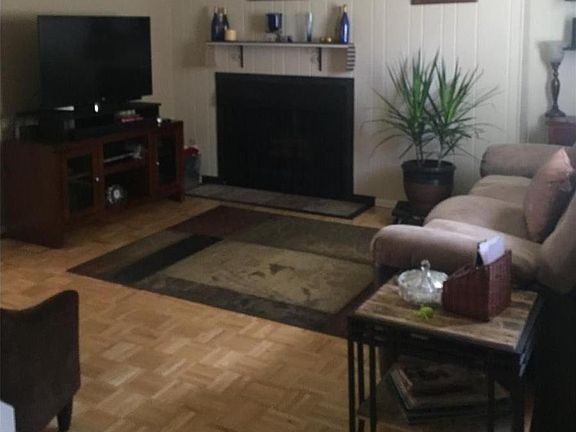 3rd image of 4433 S Lowell Blvd #4433
