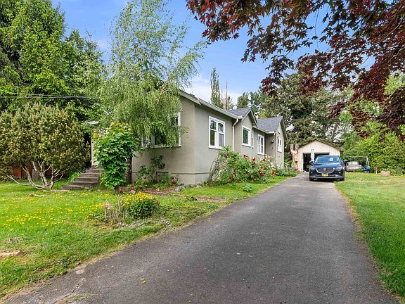 3rd image of 41793 Yarrow Central Rd