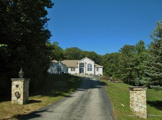 21 Delwin Dr, North Yarmouth, ME 04097