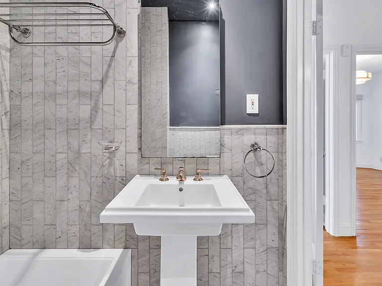 1275 S Cloverdale Ave #1 — Photo 30
