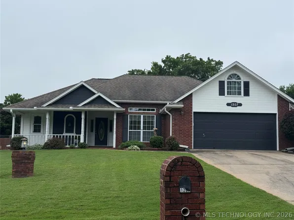1207 Grandview Ave, Fort Gibson, OK 74434