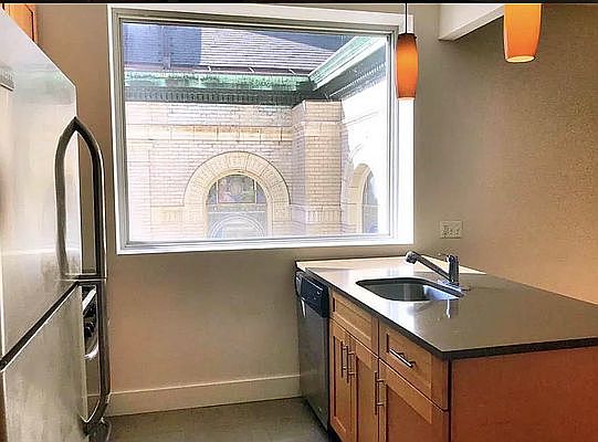 3rd image of 719 Dean St #2R