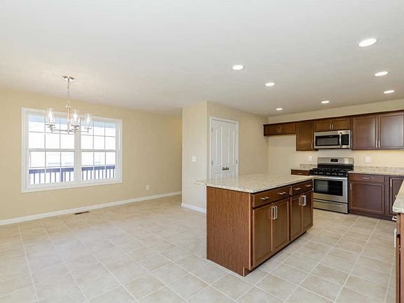3rd image of 6128 Keebler Oaks Dr
