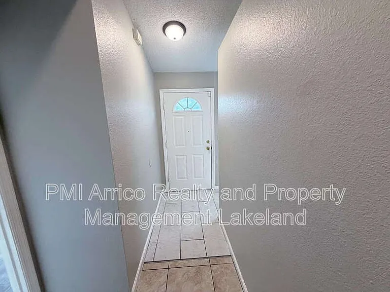 3670 Country Ln — Photo 2
