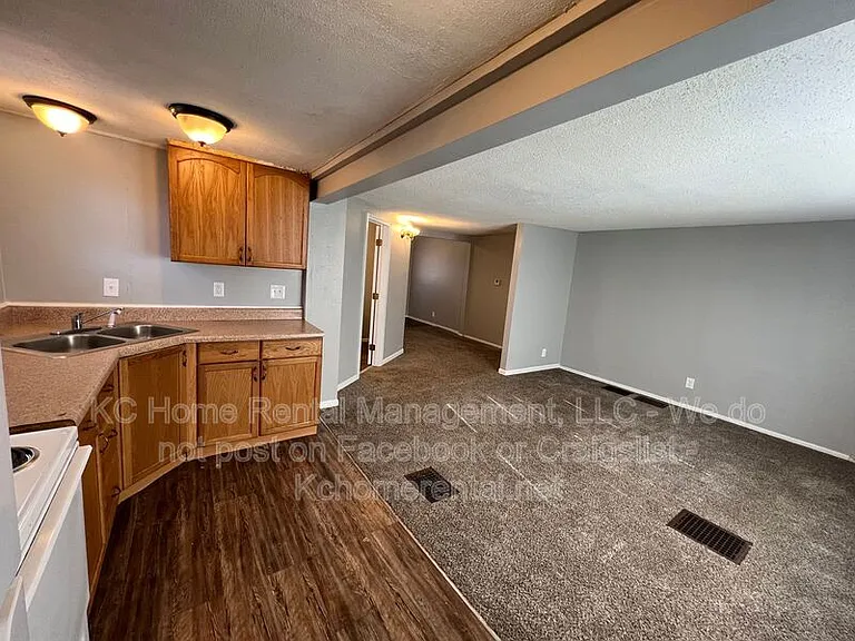 10201 E 31st St S #C — Photo 4