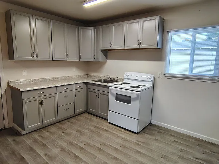 408 Fusco Ave — Photo 20