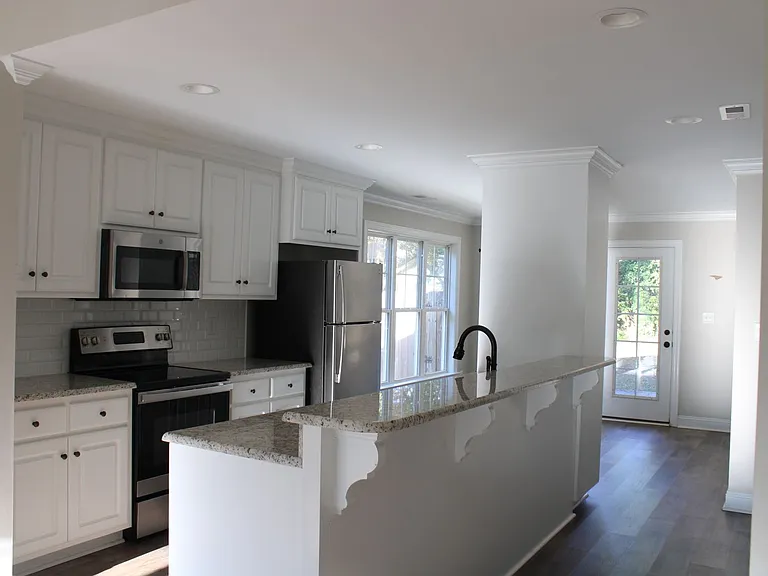 908 Branch St NW — Photo 4