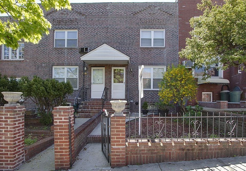 1st image of 2031 28th St