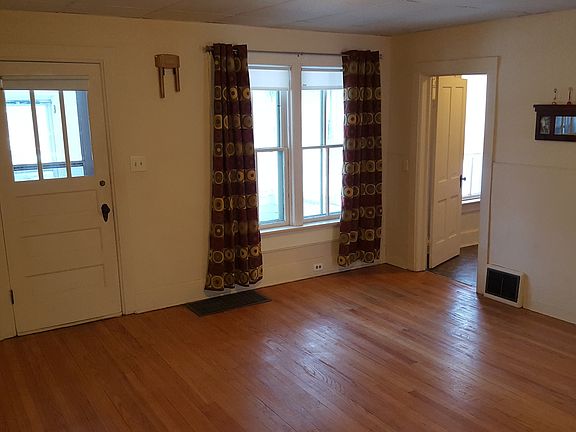 5th image of 114 S 2nd Ave #A