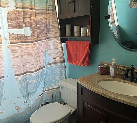 2nd bathroom