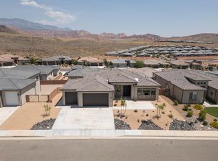 1218 Hawk View Dr, Washington, UT 84780