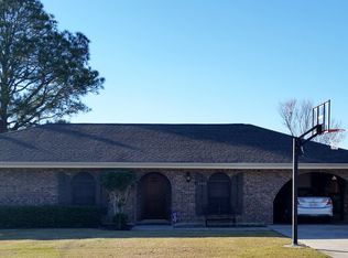 2406 Elizabeth St, Thibodaux, LA 70301