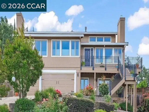 5530 Merritt Dr, Concord, CA 94521