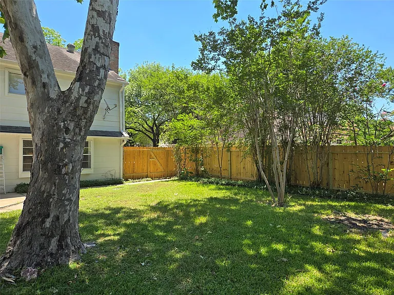 306 Houghton Rd — Photo 35