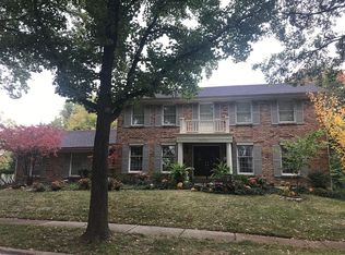 1933 Lanchester Ct, Chesterfield, MO 63017