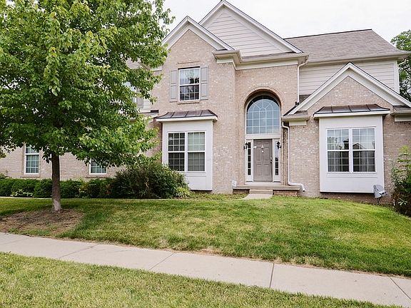 4th image of 9748 Loganberry Ln