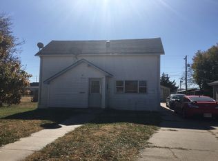 922 W 9th St, Lexington, NE 68850