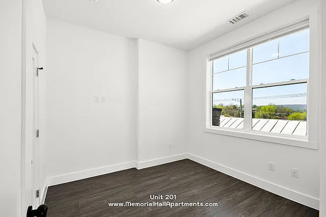 4 E Main St #201 — Photo 10