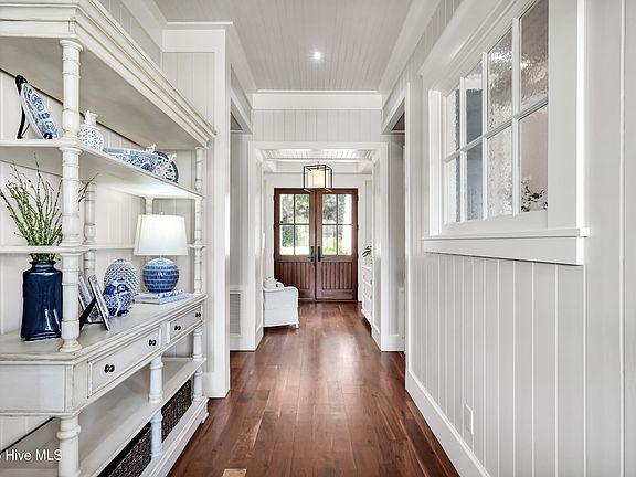 5th image of 5134 Prices Creek Drive