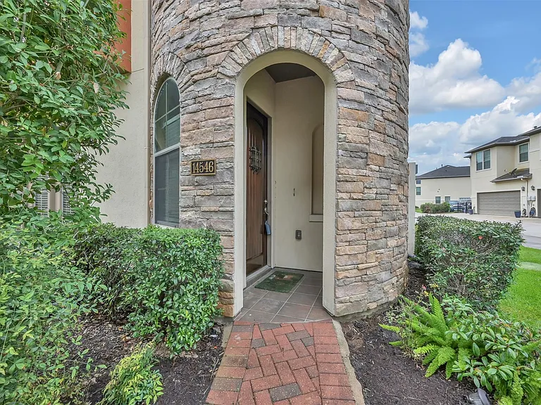 14546 San Pietro Dr — Photo 3