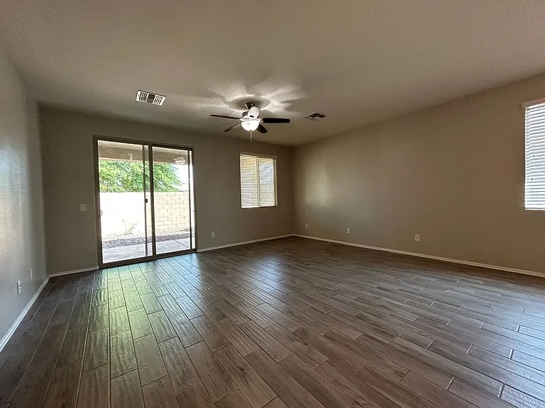 3030 E Quartz St — Photo 8