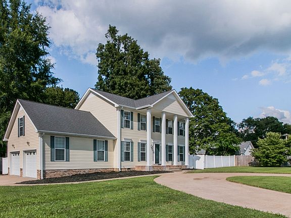 2nd image of 1643 Barrywood Cir E