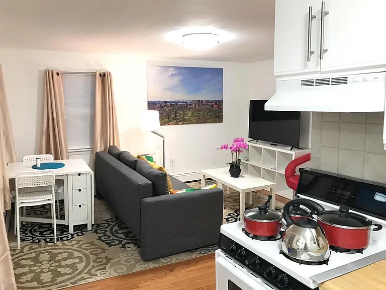 37 Telegraph St #3 — Photo 6