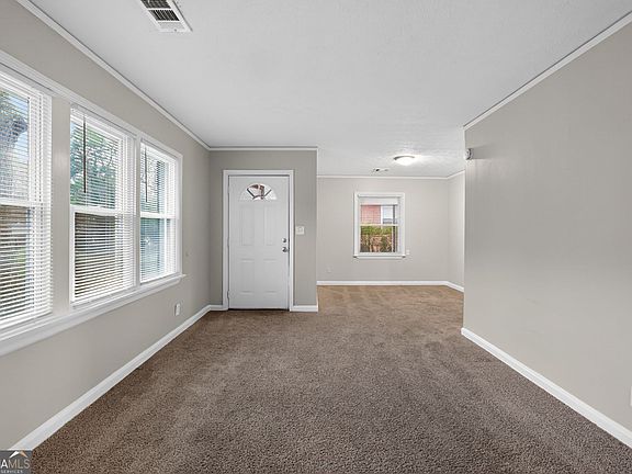 3rd image of 2751 Glenvalley Dr