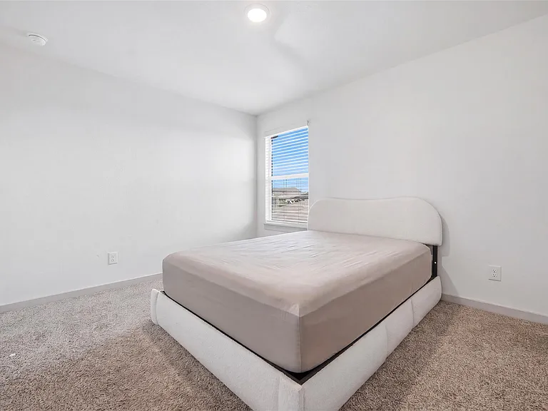 515 Millbrook Blvd — Photo 17