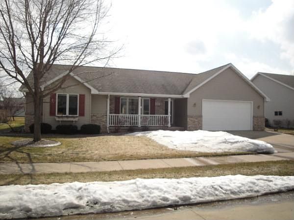 Home for Sale in Kaukauna, Wisconsin $159,900