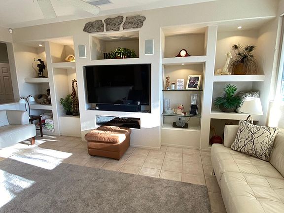 2nd image of 15552 W Coral Pointe Dr