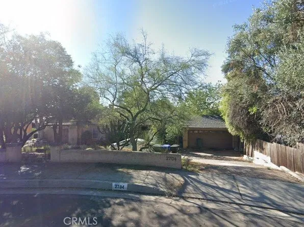2704 Community Ave, La Crescenta, CA 91214