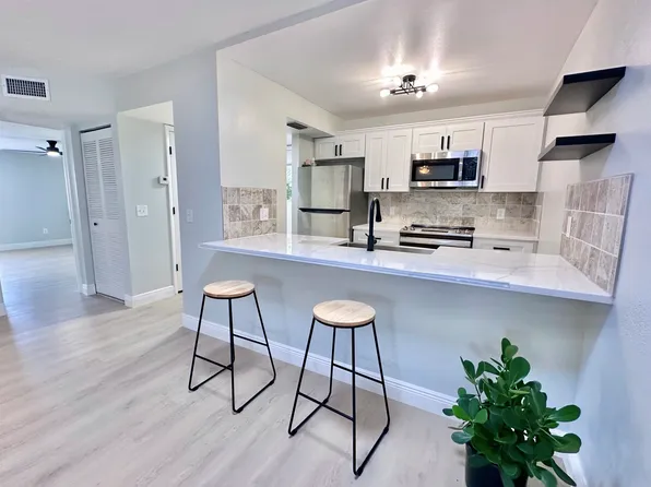 4915 W McElroy Ave #H112, Tampa, FL 33611