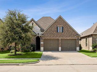2732 Promenade, Lake Dallas, TX 75056