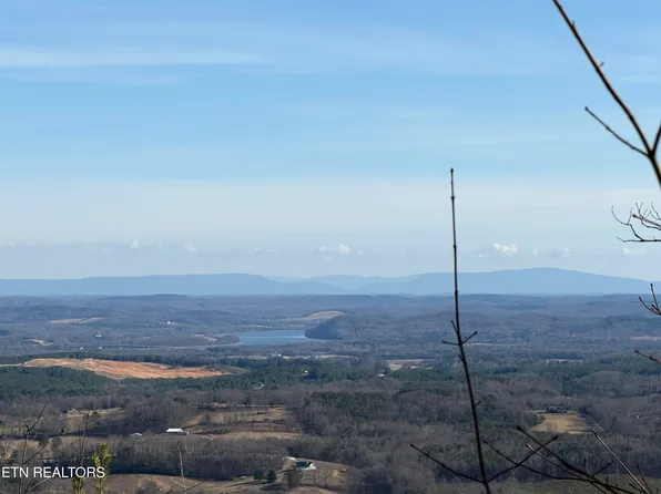 Escape Dr, Evensville, TN 37332
