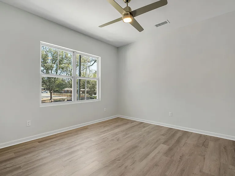2022 Trimble Rd #1 — Photo 3